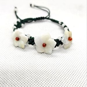 Gorgeous Jade Flowers Beaded Bracelet
